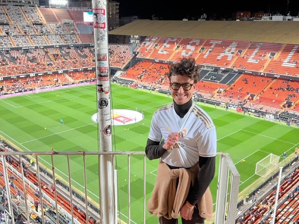 Anton Masko in the background of the football stadium in Valencia